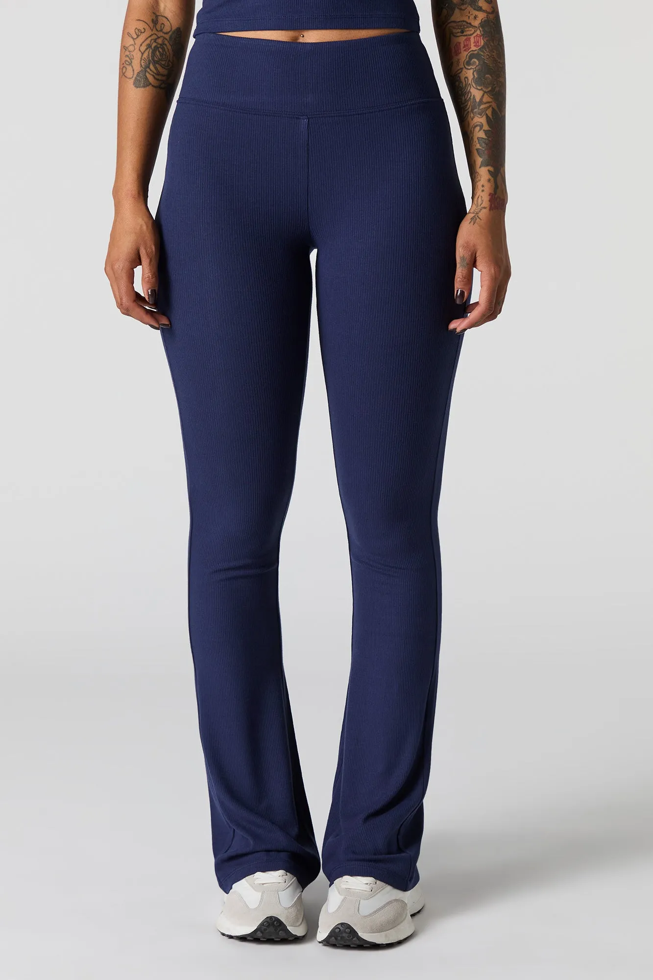 Active Soft Ribbed Flare Pant