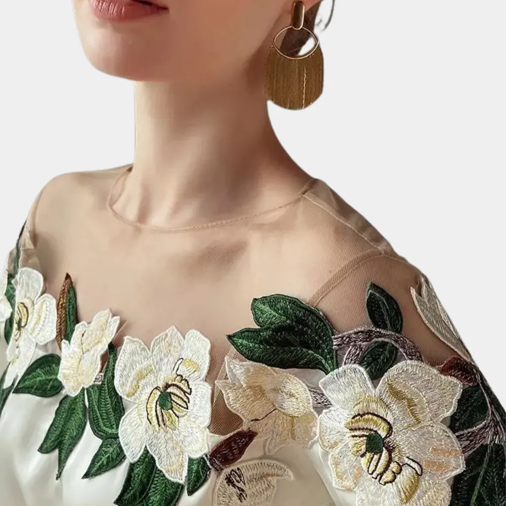 Bonnie - Elegant blomstret bluse til kvinder