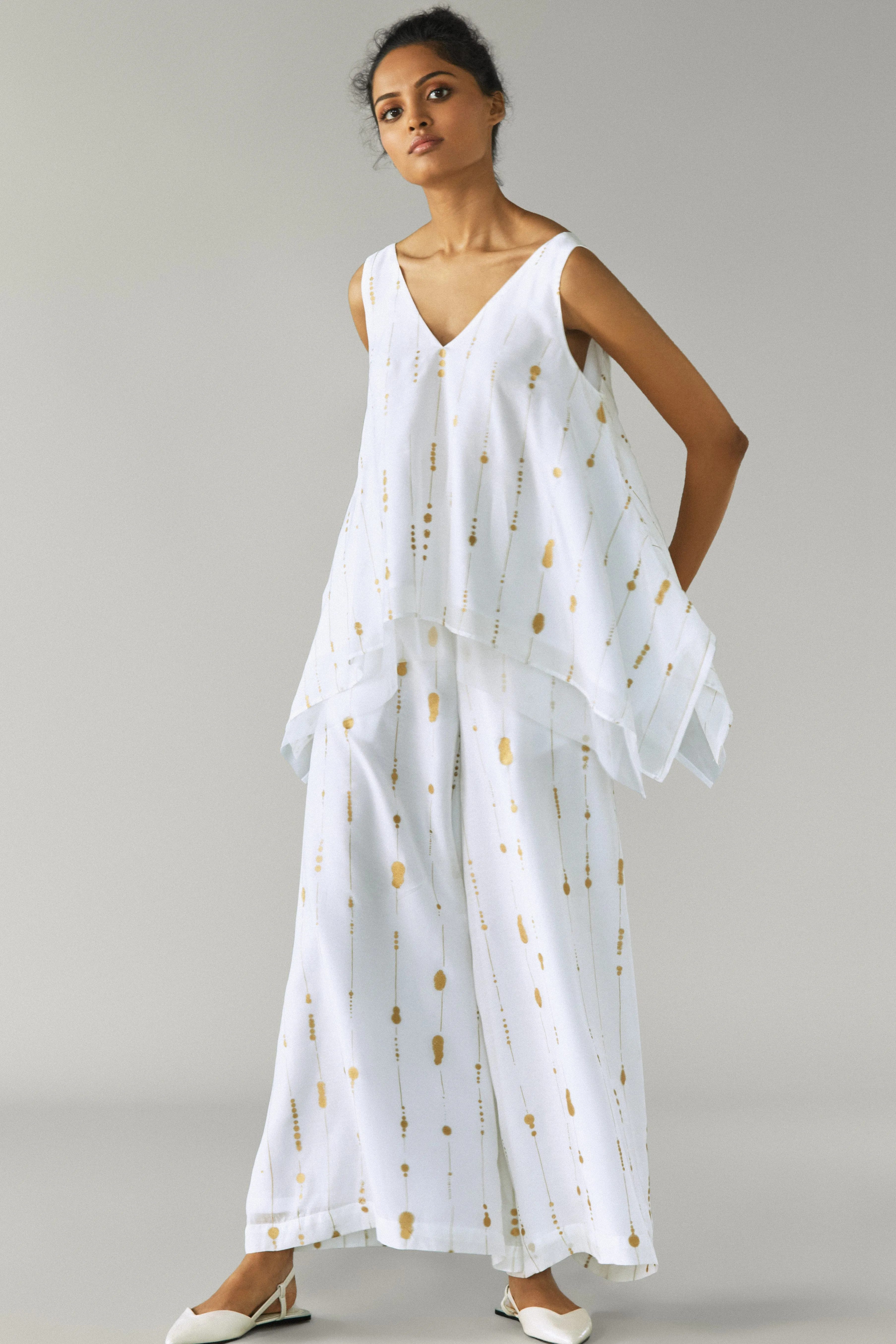 Dot and Line Tent Top
