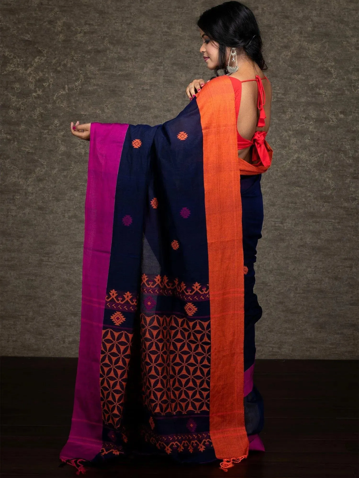 Elegant Deep Blue Handwoven Cotton Saree