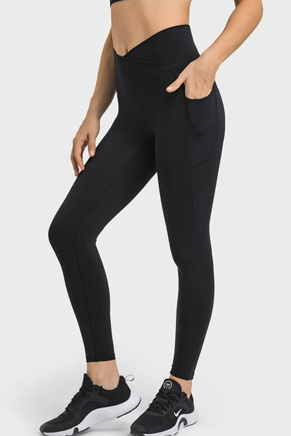Form-Fitting Comfort V-Waist Yoga Leggings