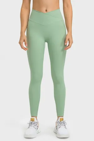 Form-Fitting Comfort V-Waist Yoga Leggings
