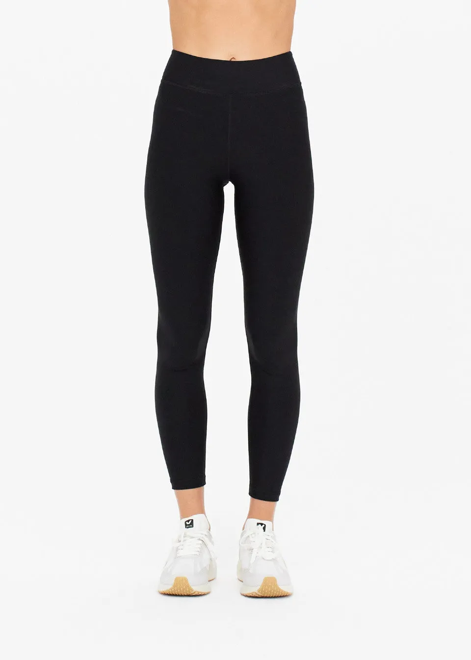 Matte Tech 25In Midi Pant | Black