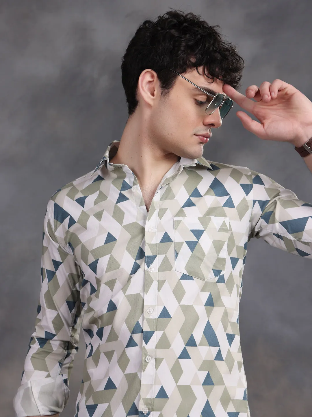 MENS PISTA GREEN AND WHITE TRIANGLE PRINT LYCRA COTTON  SHIRT