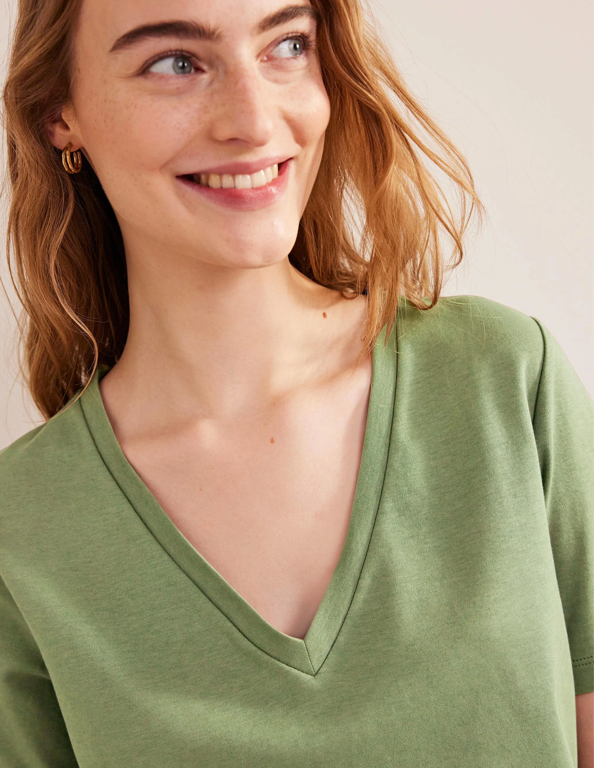 Perfect V-Neck T-Shirt-Spruce