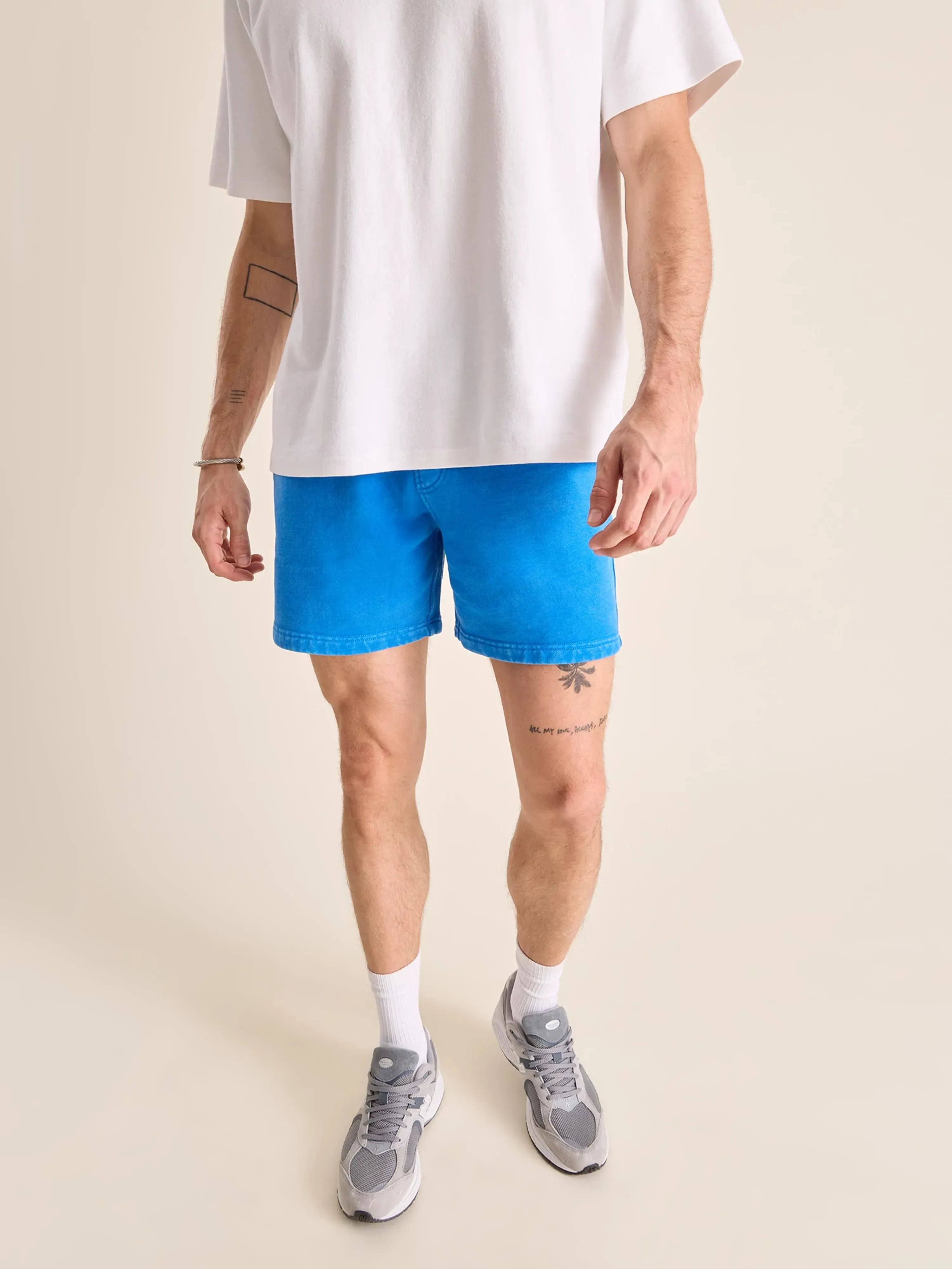 The Electric Skies (Comfort Short)