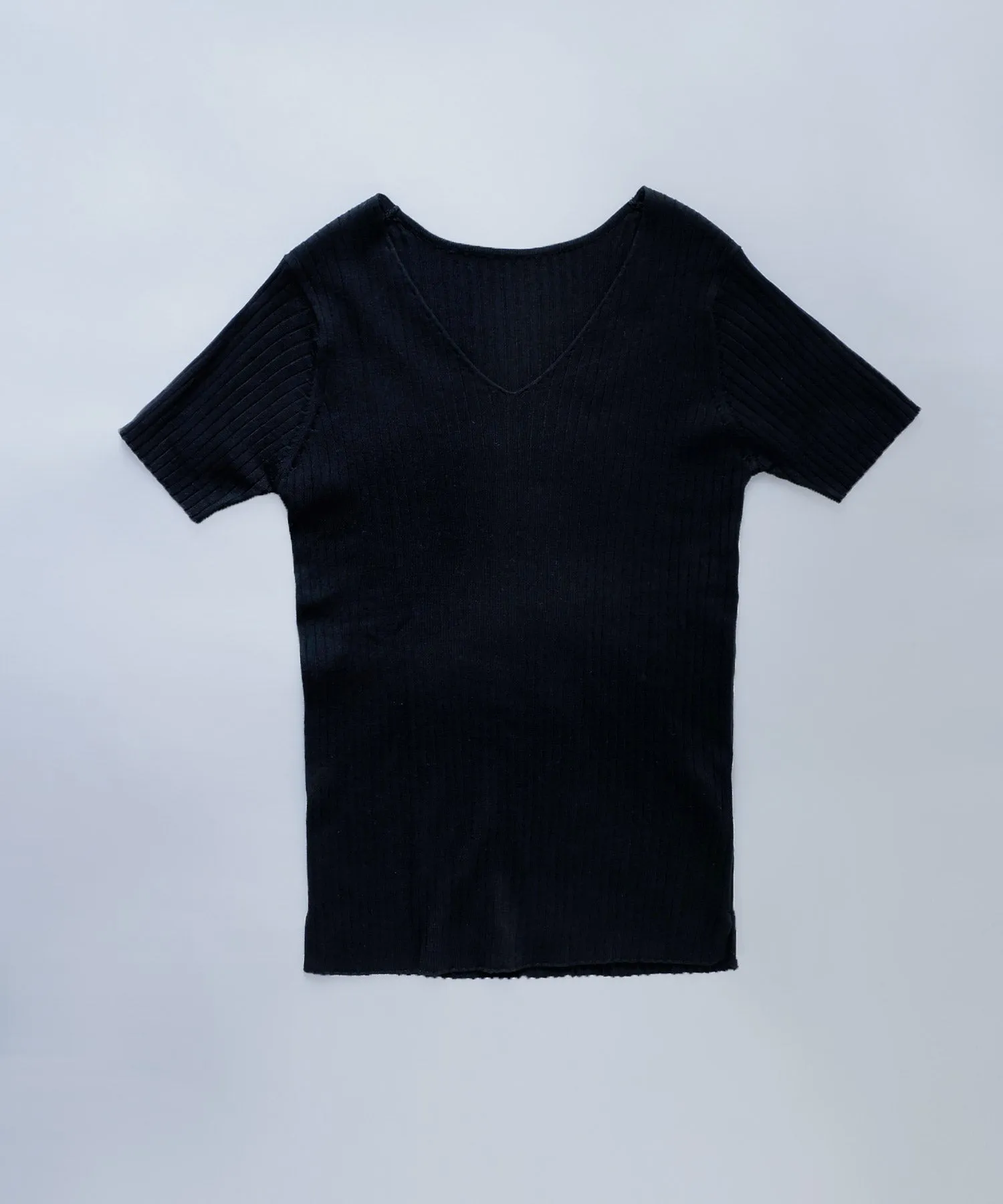 V-neck rib summer knit