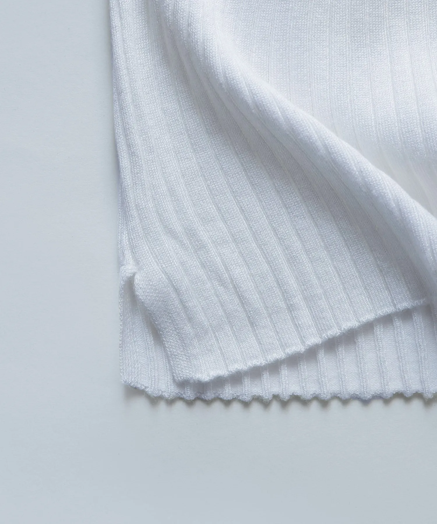 V-neck rib summer knit