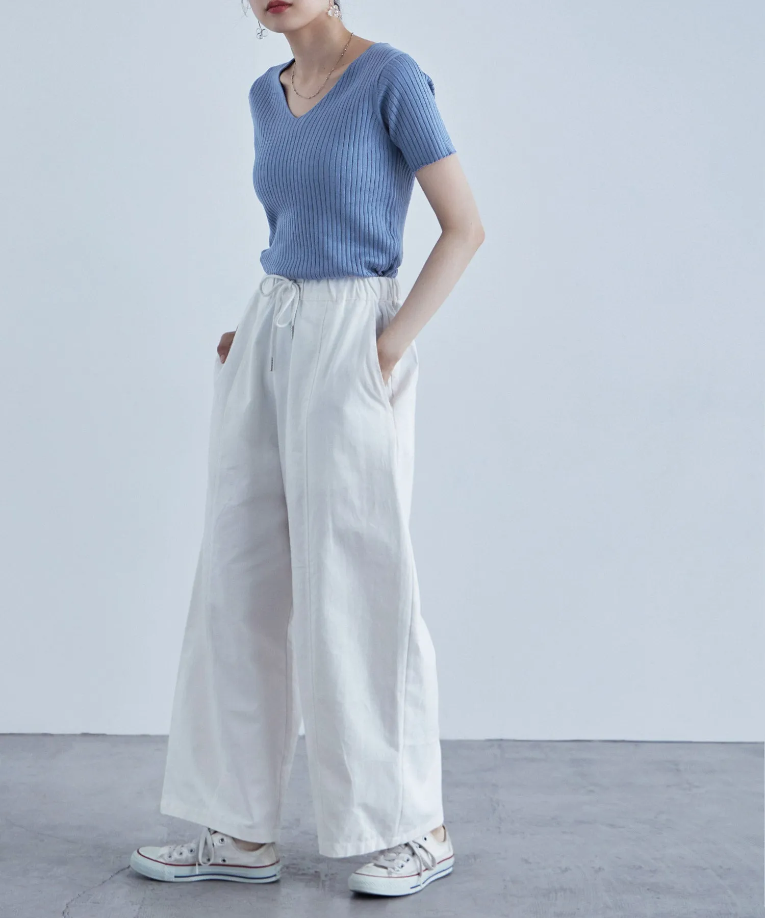 V-neck rib summer knit