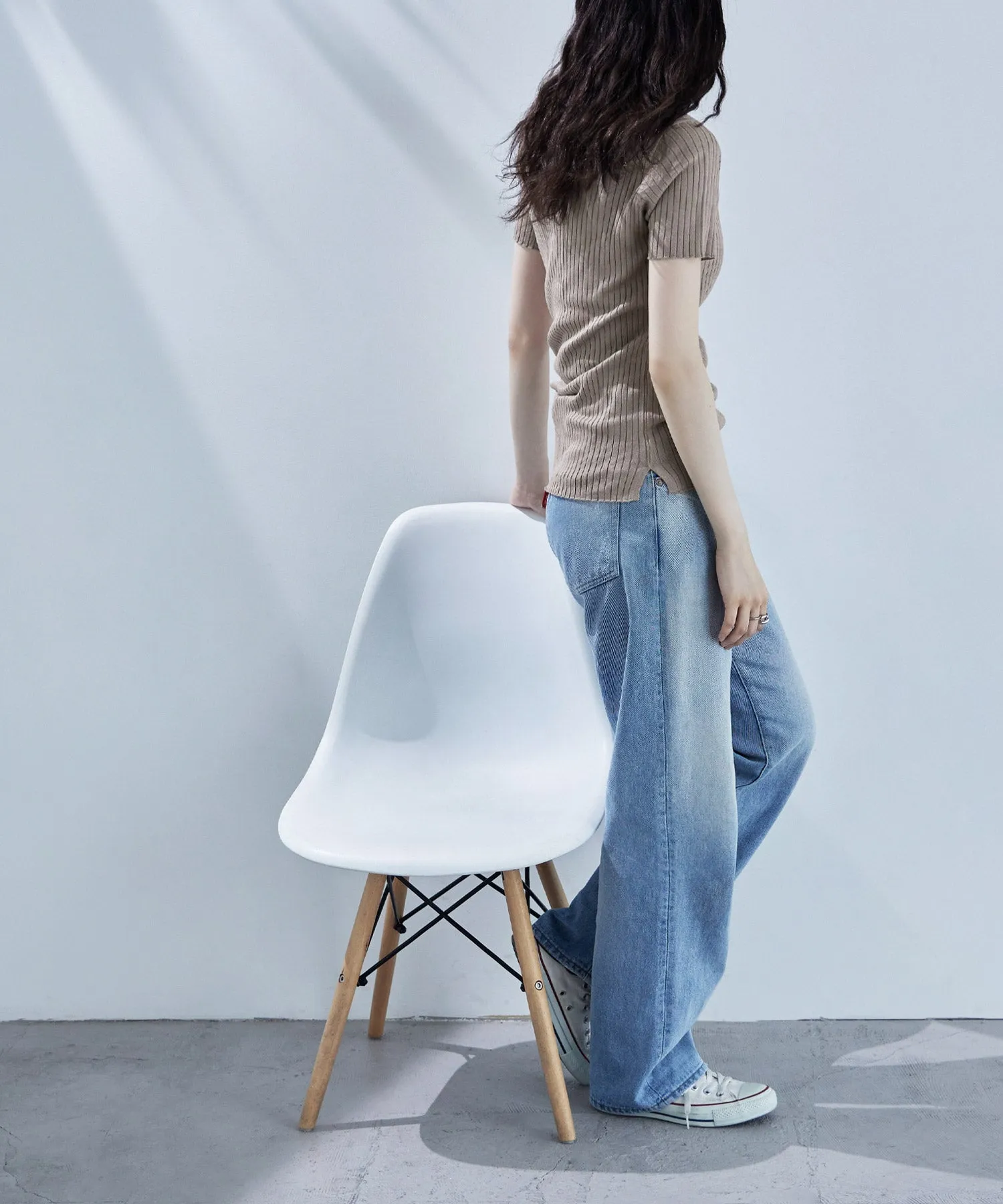V-neck rib summer knit