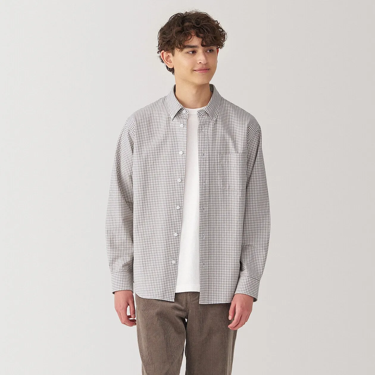 Washed Oxford Long Sleeve Button Down Shirt