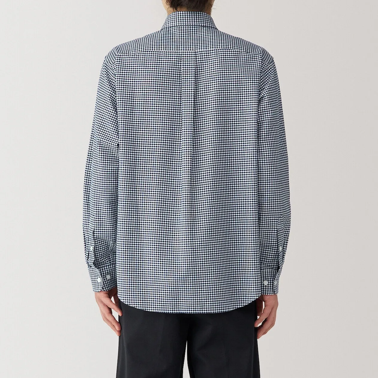 Washed Oxford Long Sleeve Button Down Shirt