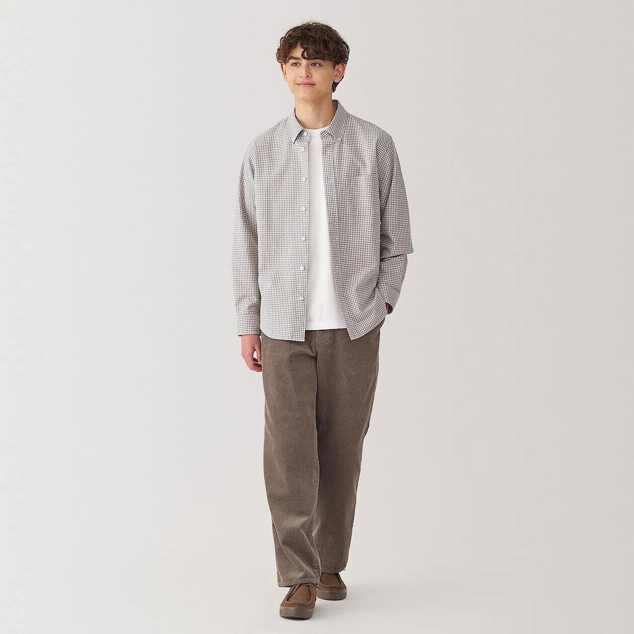 Washed Oxford Long Sleeve Button Down Shirt