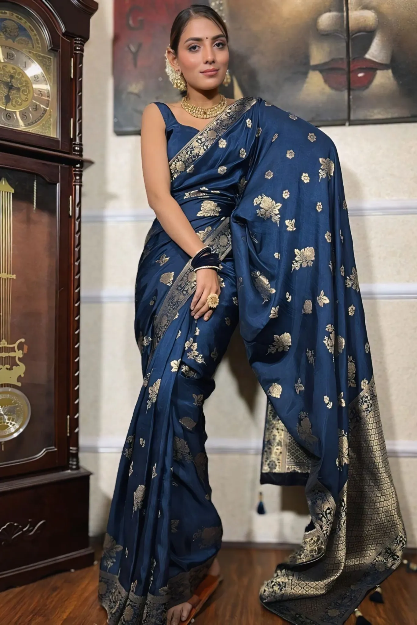 WOMEN BEUTIFUL JACQUARD DESIGN SILK SAREE