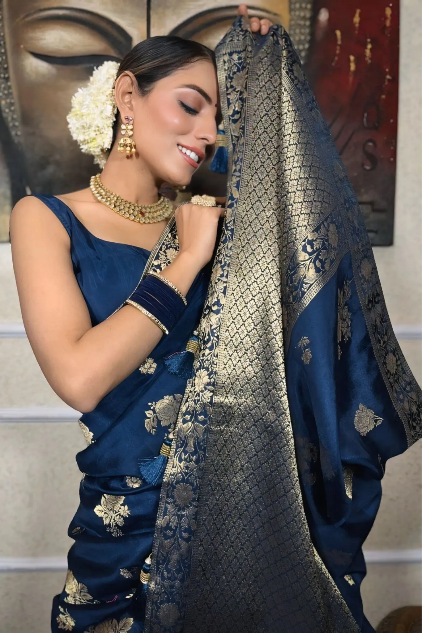 WOMEN BEUTIFUL JACQUARD DESIGN SILK SAREE